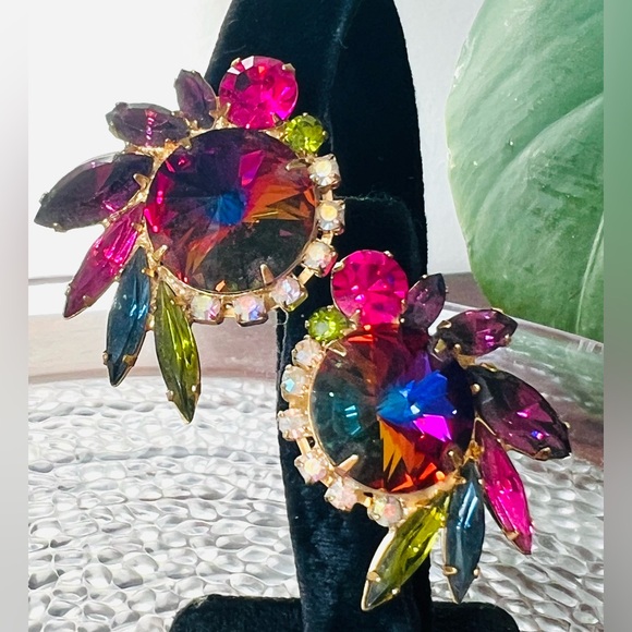 DiMartino Originals vintage clip earrings